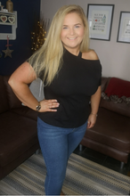 Pretty cold shoulder Black