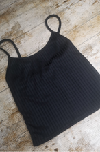 Cropped ribbed vest black